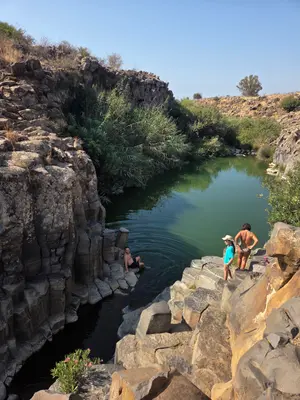 🌸 בריכות בנחל הזוויתן והמשושים 💧